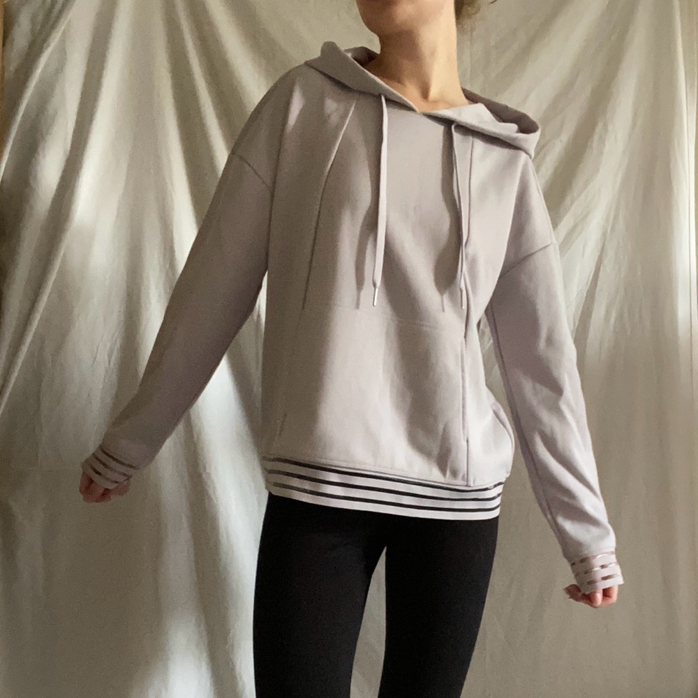 Xersion Women's Light Gray Hoodie with Striped Hem